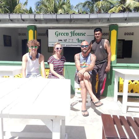 Green House Inn Trincomalee Bagian luar foto