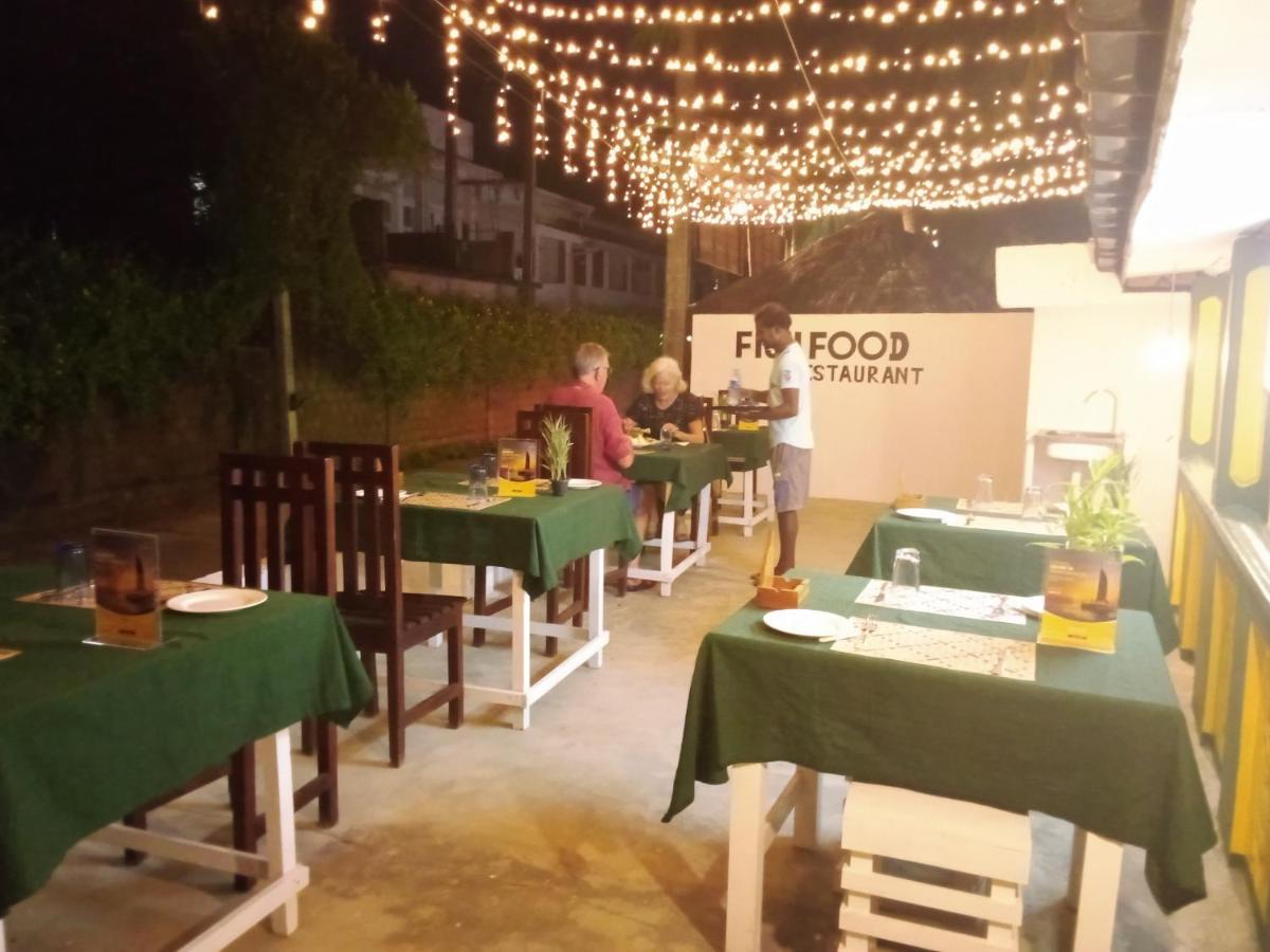 Green House Inn Trincomalee Bagian luar foto