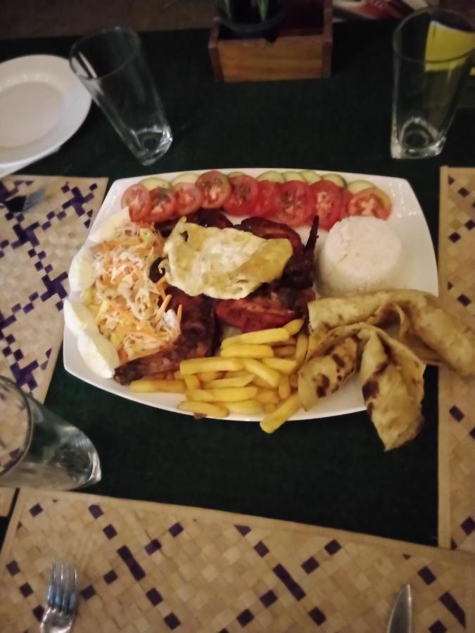 Green House Inn Trincomalee Bagian luar foto